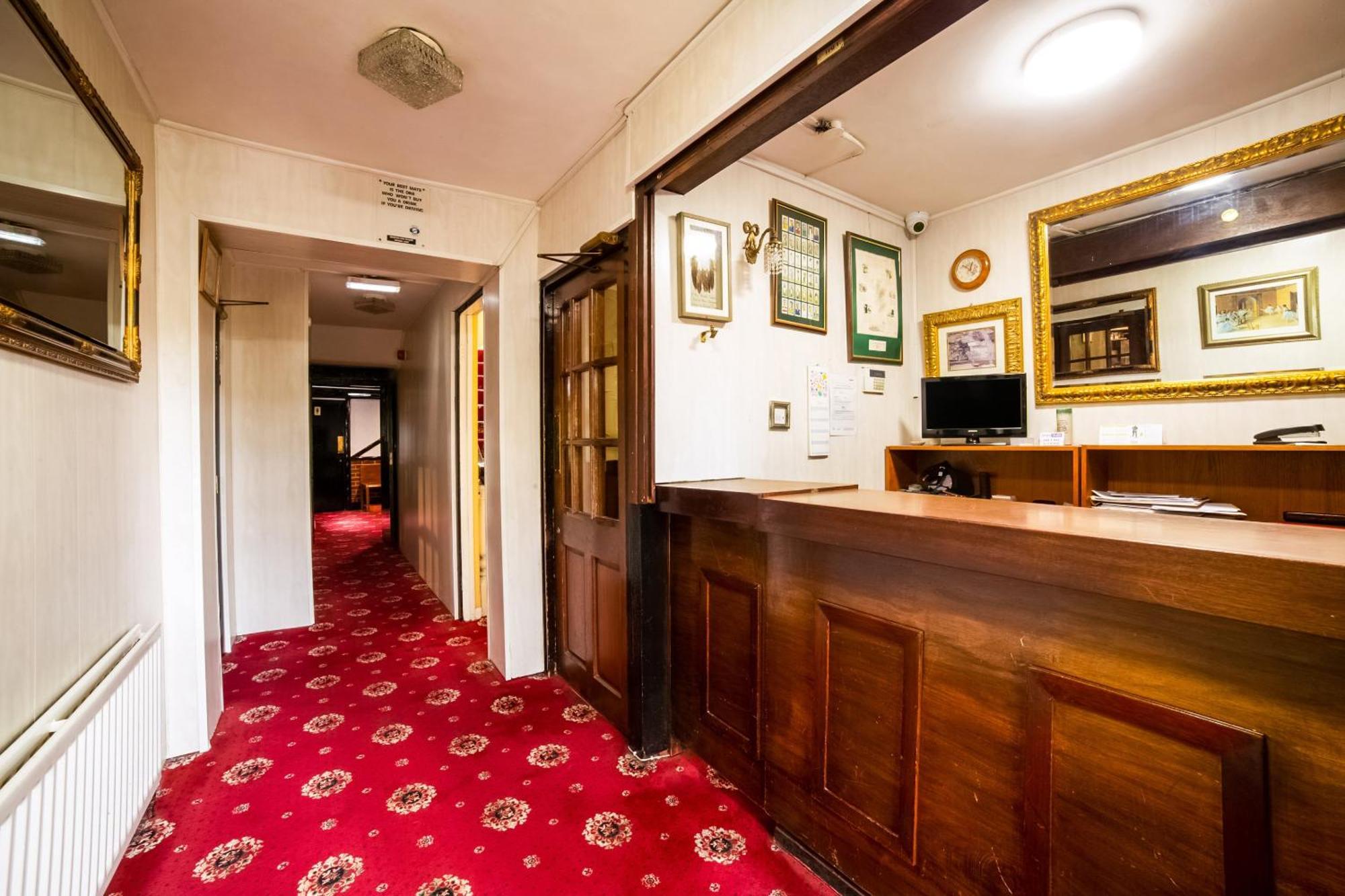 Oyo The Royal Hotel Dunston  Ngoại thất bức ảnh